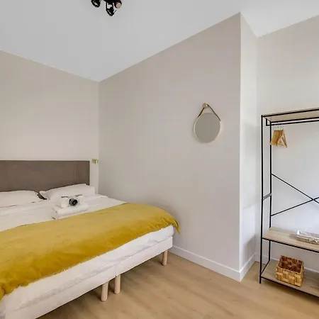 Charming Near Eiffel Tower 2br Ii Paříž