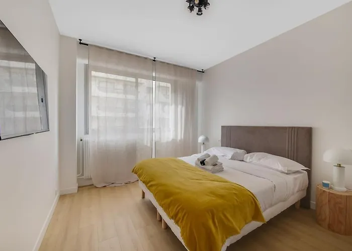 Charming Near Eiffel Tower 2br Ii Appartamento Parigi