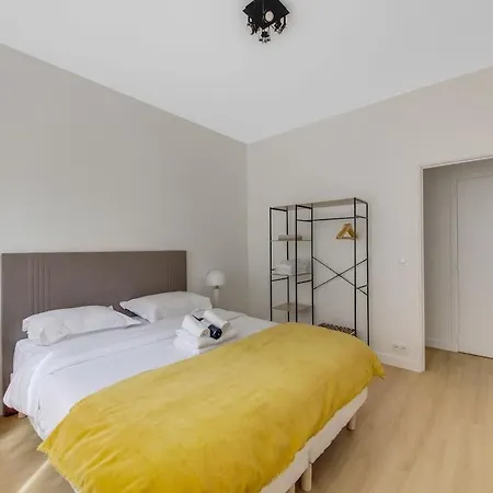 Apartment Charming Near Eiffel Tower 2br Ii Paris